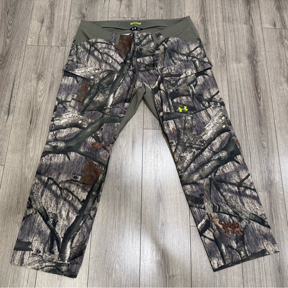 Under Armour Scent control hunting pants Sz 44